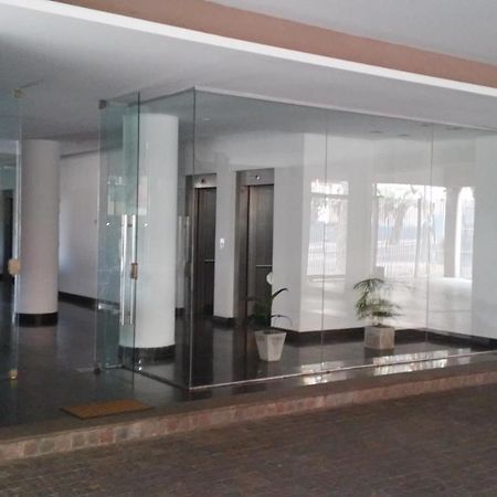 400 Av libertador san fernando PISCINA COCHERA seguridad 24 hs Exterior foto